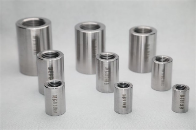 白玉直螺纹连接套筒规格